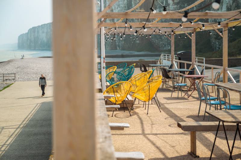 Restaurant avec vue sur la mer